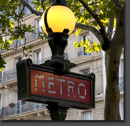Paris Metro Sign